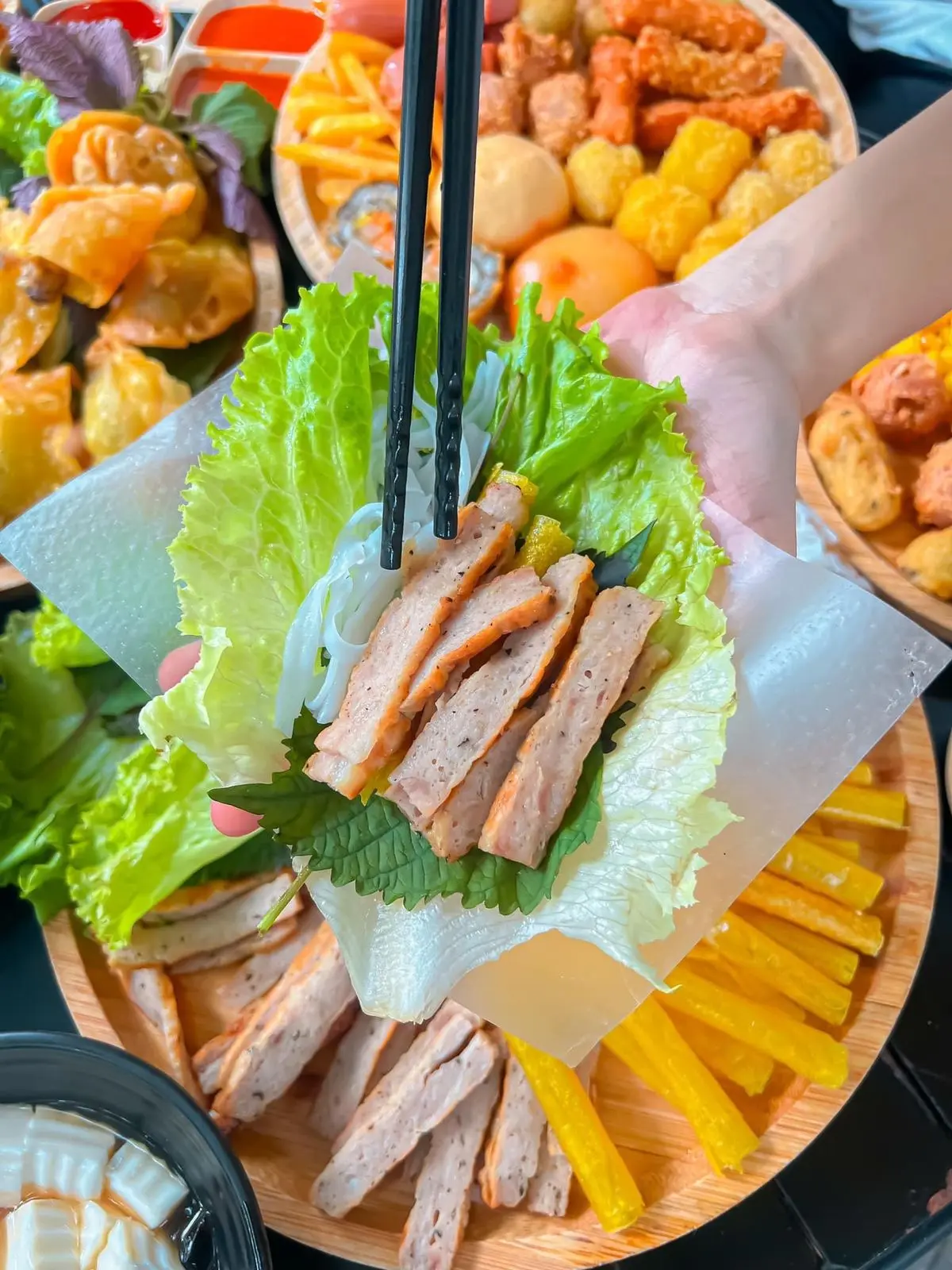 TOP 5 QUÁN NEM NƯỚNG TẠI SÀI GÒN NÊN THỬ - NGON, CHẤT LƯỢNG, GIÁ HỢP LÍ CHO GIỚI TRẺ